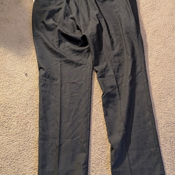 New With Tags Calvin Klein Slim Fit Dark Gray Mens Dress Pants Size 42W 30L - Picture 7 of 7